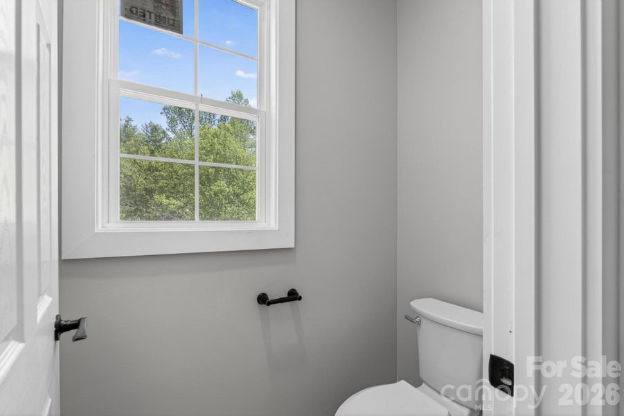 Water closet, primary bathroom