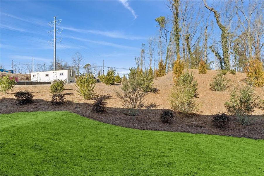 Natural landscape and outdoor views near Grandview Terrace in Canton (Image 14).