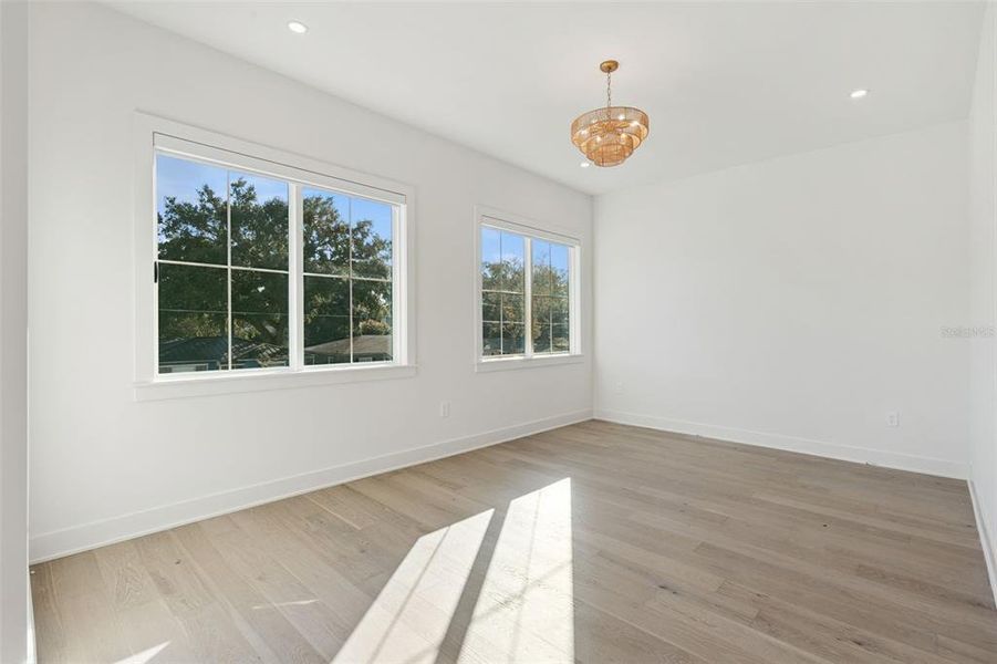 Spacious, unfurnished interior of a new home in , Orlando (Image 27).