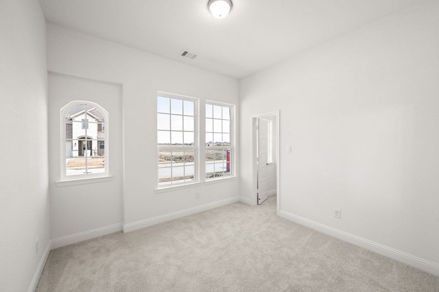 Representative unfurnished interior of a home built from the Sandstone II by Pacesetter Homes in Timberbrook, Justin (Image 19).