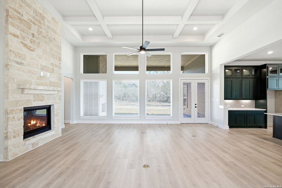 Spacious, unfurnished interior of a new home in Potranco Oaks, San Antonio (Image 17).