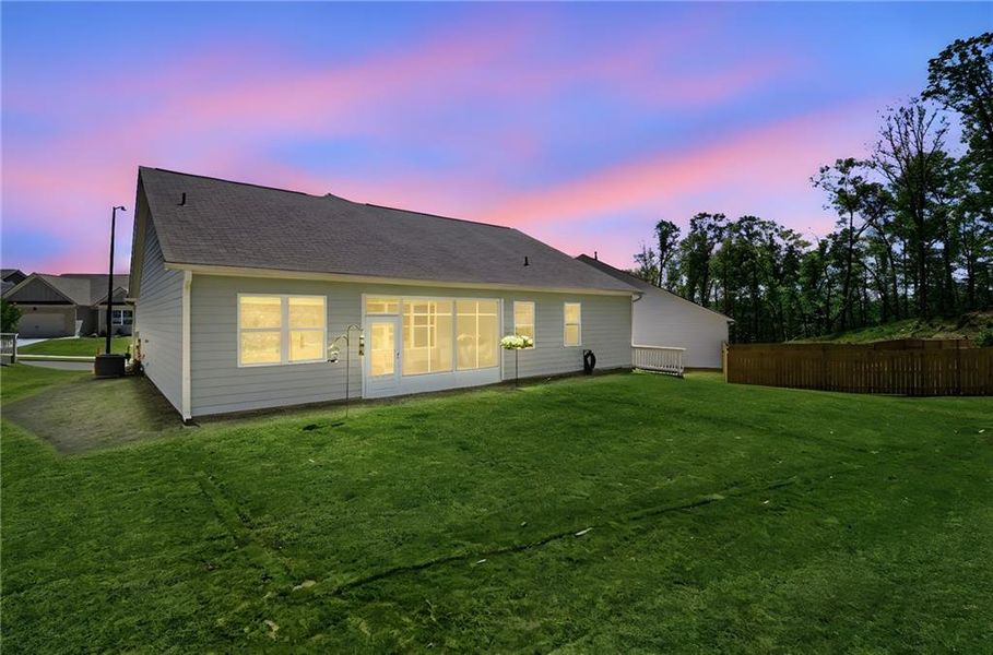 Exterior details and patio area of a home in , Dallas (Image 4).