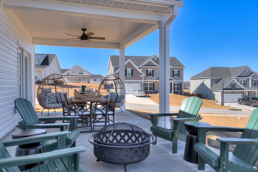 Image 413 of a home in The Beacon at Old Peachtree Single Family Homes.