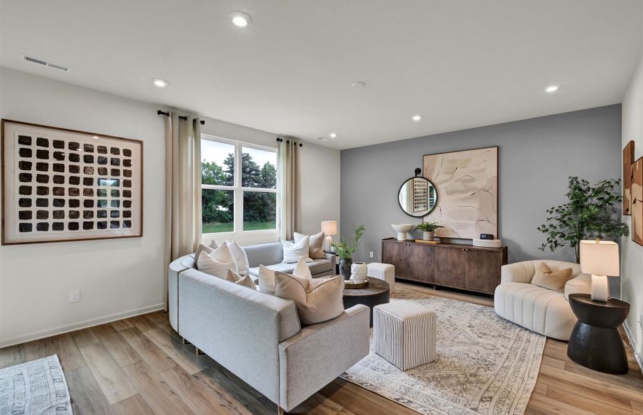 Representative furnished interior of a home built from the Aspire by Pulte Homes in Wimberly, Willow Spring (Image 10).