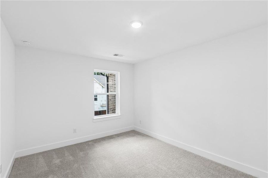 Spacious, unfurnished interior of a new home in Grandview Terrace, Canton (Image 15).