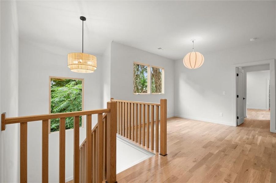 Spacious, unfurnished interior of a new home in , Atlanta (Image 24).