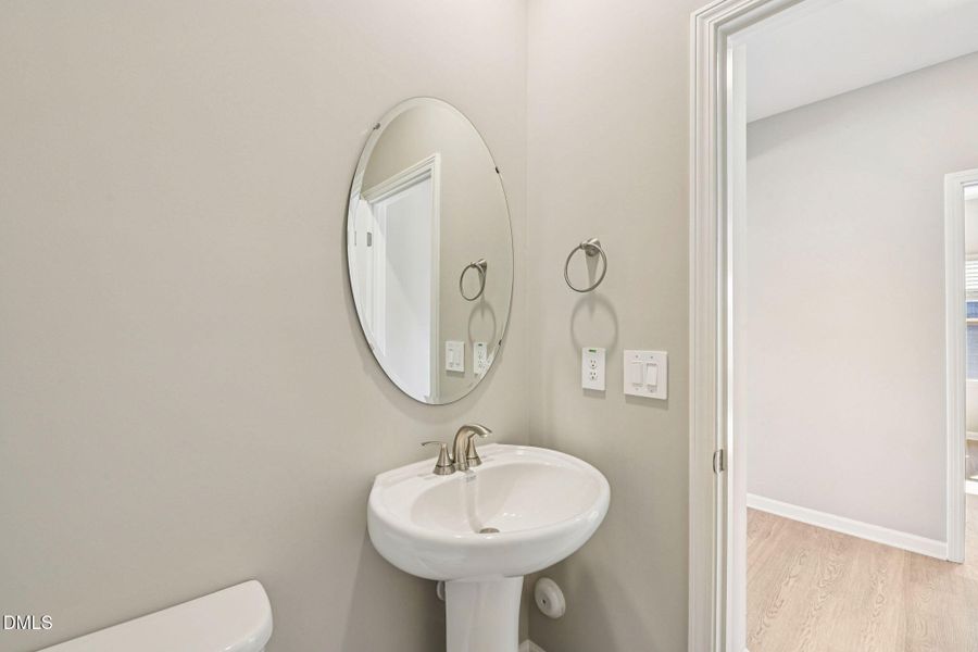 21-web-or-mls-Raleigh - Watkins Glen - 3