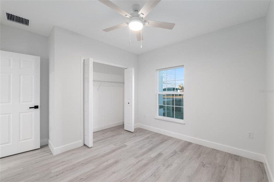 Spacious, unfurnished interior of a new home in , Ocala (Image 48).