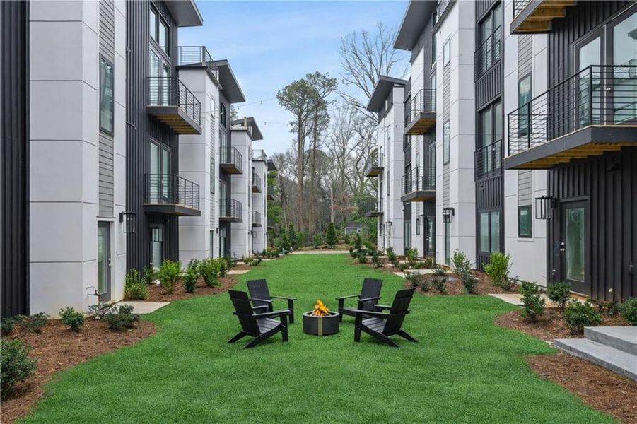 Exterior details and patio area of a home in , Atlanta (Image 27).