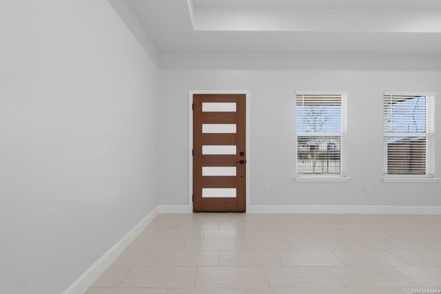 Spacious, unfurnished interior of a new home in , San Antonio (Image 21).
