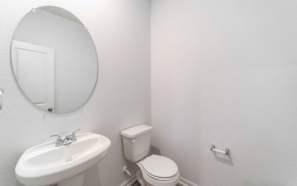 Furnished interior view inside a new home in Hannah Heights, Seguin (Image 7).