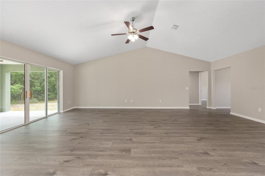 Spacious, unfurnished interior of a new home in , Dunnellon (Image 22). Spacious, unfurnished interior of a new home in , Dunnellon (Image 22).