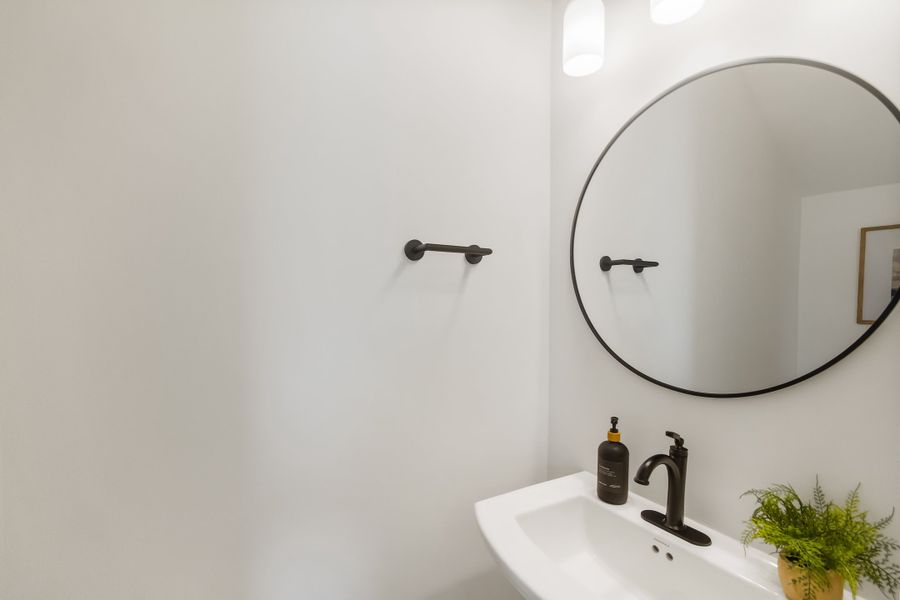 Close-up of interior finishes inside a home in Hawthorne Summit, Greenville (Image 19). Close-up of interior finishes inside a home in Hawthorne Summit, Greenville (Image 19).