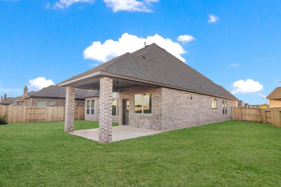 Image 30 of a home in Meridiana 55' Homesites.