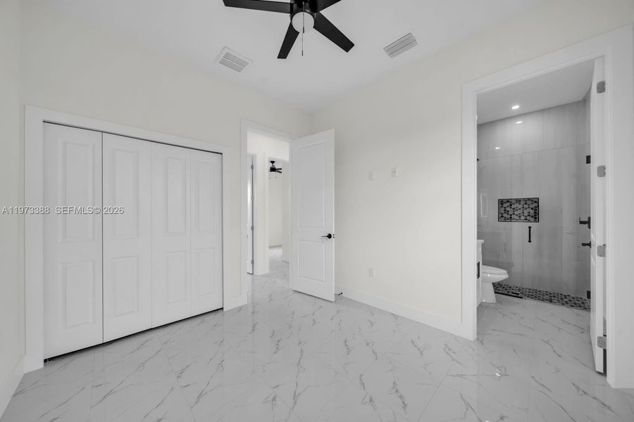Spacious, unfurnished interior of a new home in , Lehigh Acres (Image 17).