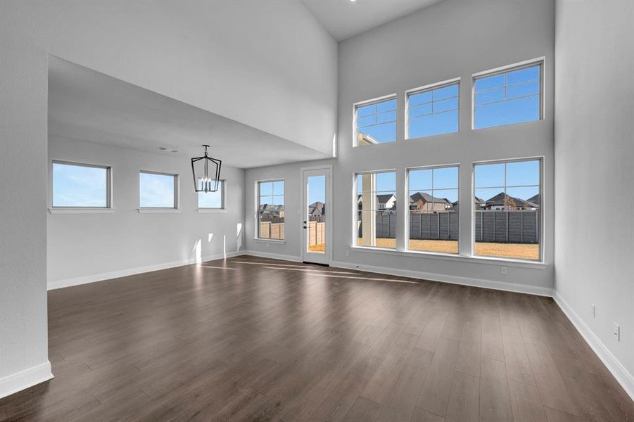Spacious, unfurnished interior of a new home in Treeline, Justin (Image 28).