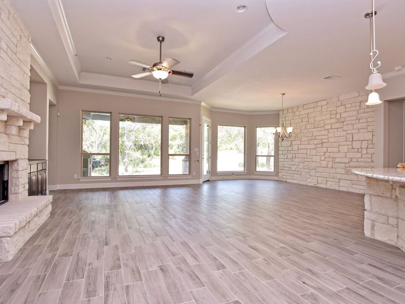 Representative unfurnished interior of a home built from the San Simeon I by Giddens Homes in Clearwater Ranch, Liberty Hill (Image 406).