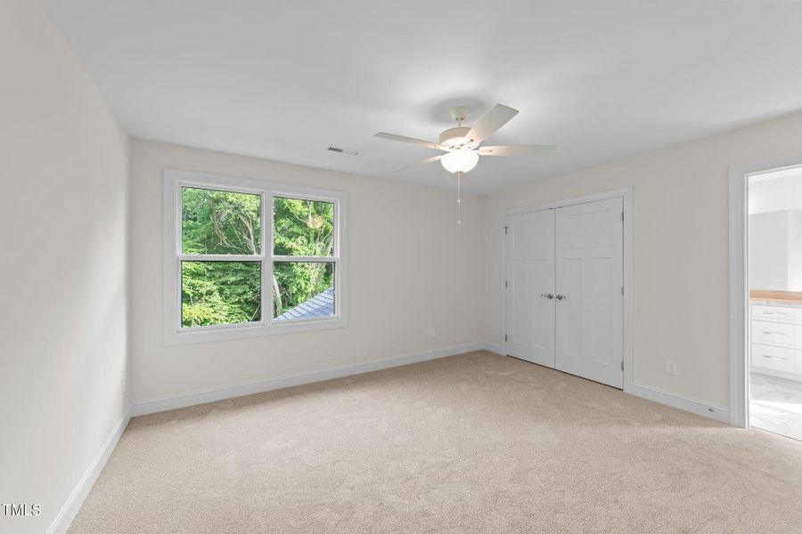 56-web-or-mls-VB4A5475