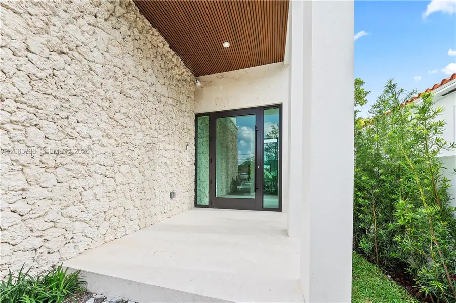 Exterior details and patio area of a home in , Miami (Image 29).