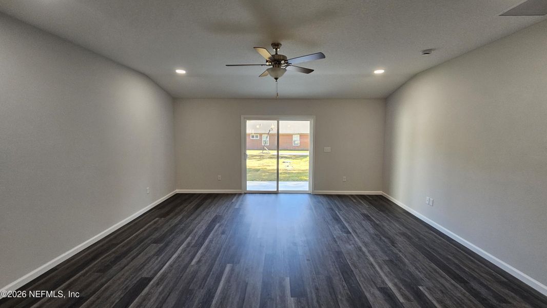 Spacious, unfurnished interior of a new home in , Jacksonville (Image 46).