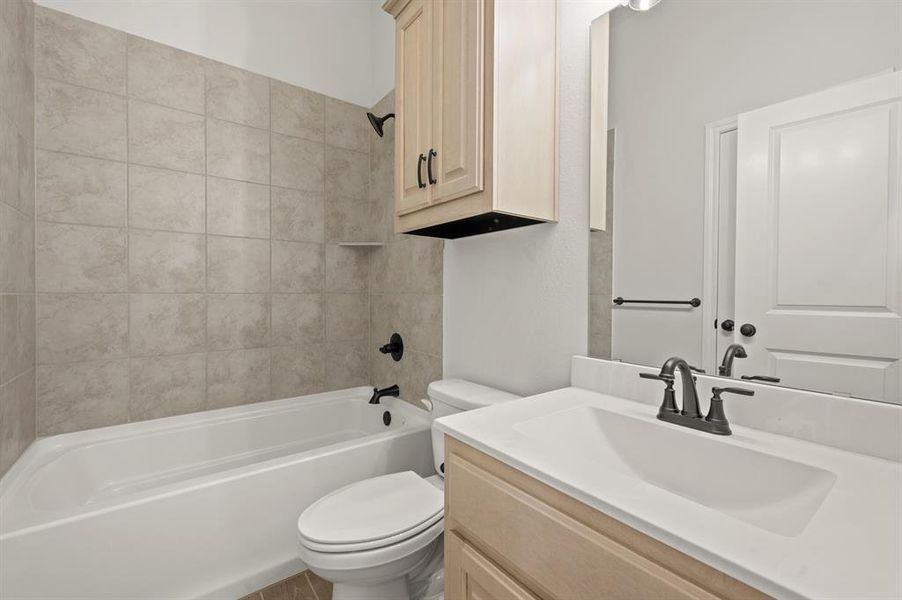 DFW-Chisholm Hills-Concept 2065-930 Madeline Lane- Bathroom  -Risewell Homes-1