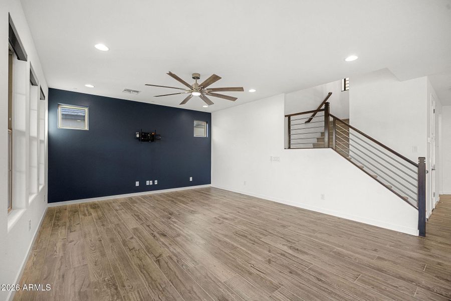 20-web-or-mls-21349-n-58th-st (1)