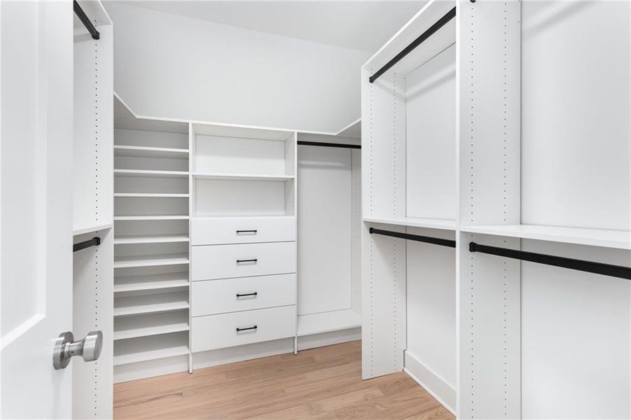 Furnished interior view inside a new home in , Smyrna (Image 5).