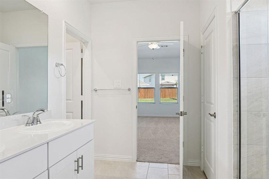 Photo is not of the actual home, but is an inspirational photo of builder’s model home and may depict options, furnishings, and/or decorator features that are not included. Photo is not of the actual home, but is an inspirational photo of builder’s model home and may depict options, furnishings, and/or decorator features that are not included.