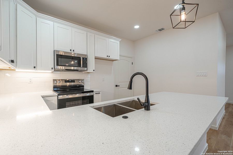 Furnished interior view inside a new home in , La Vernia (Image 12).