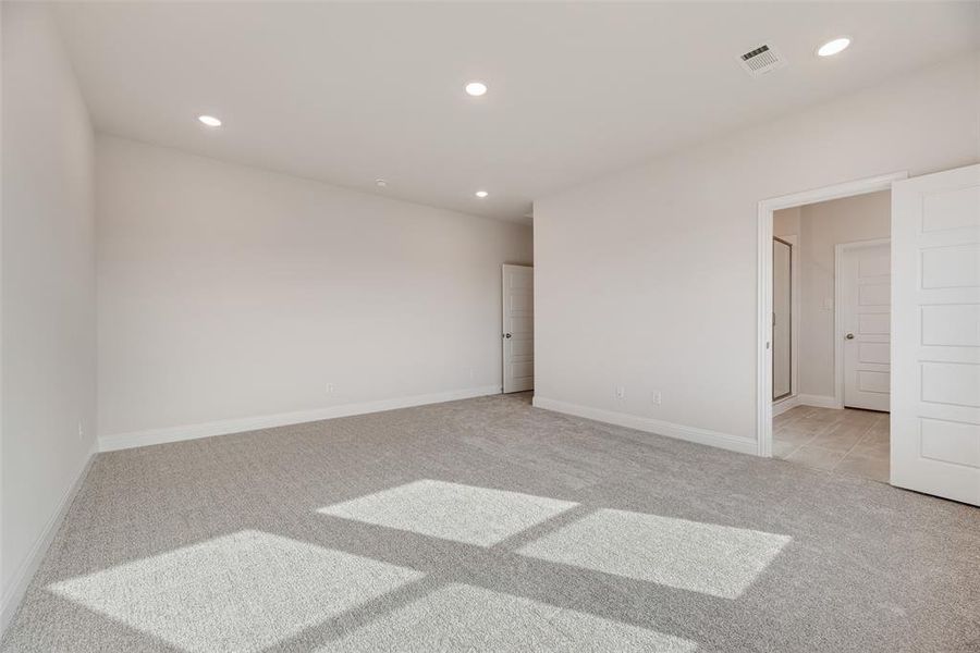 Spacious, unfurnished interior of a new home in Creekside of Crowley, Crowley (Image 24). Spacious, unfurnished interior of a new home in Creekside of Crowley, Crowley (Image 24).