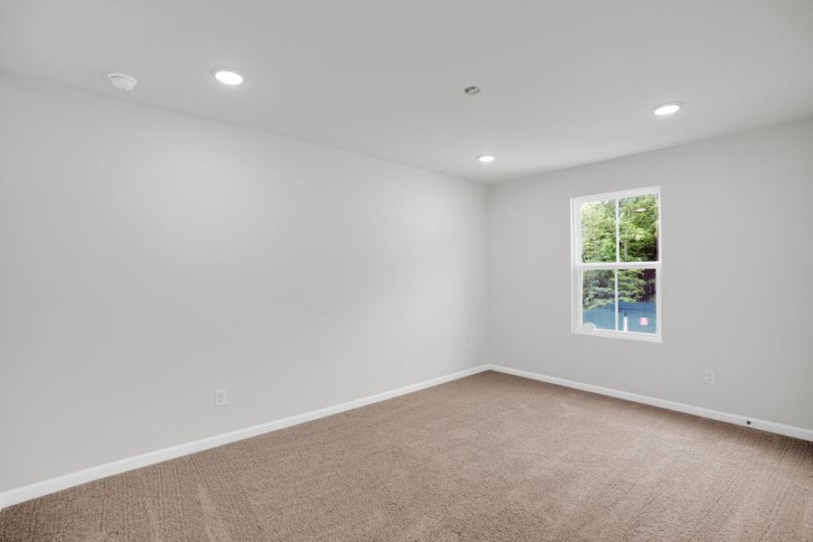 Spacious, unfurnished interior of a new home in Carriage Estates, Lexington (Image 39).