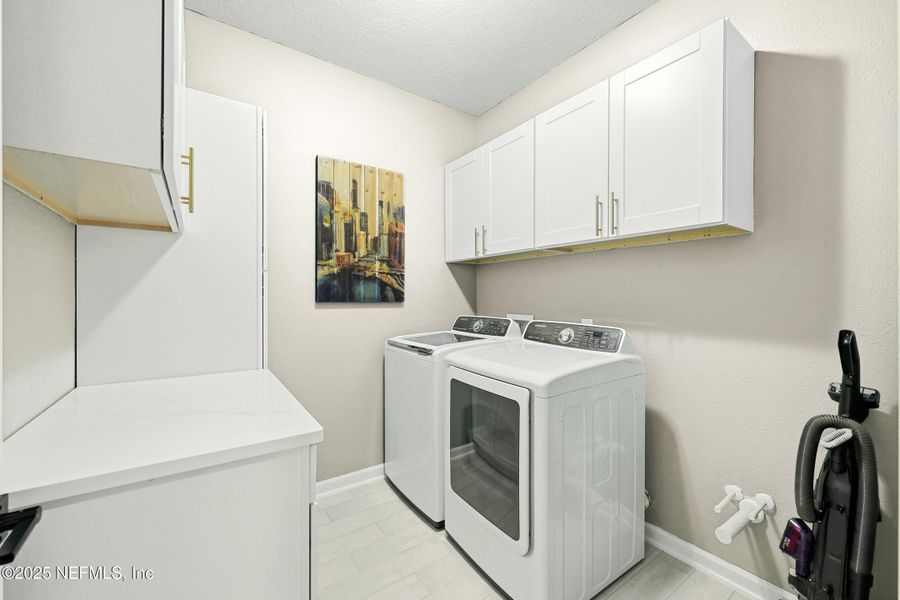 Furnished interior view inside a new home in Silver Landing at SilverLeaf, St. Augustine (Image 36).