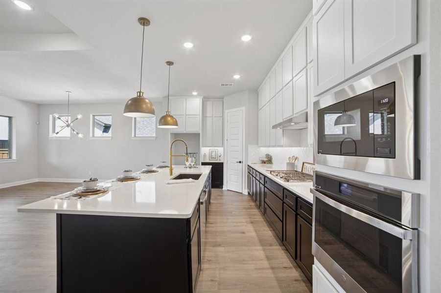Furnished interior view inside a new home in Terraces – Classics, Rockwall (Image 8). Furnished interior view inside a new home in Terraces – Classics, Rockwall (Image 8).