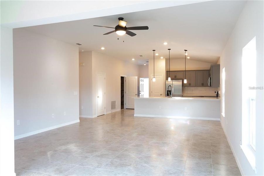 Spacious, unfurnished interior of a new home in , Punta Gorda (Image 20).
