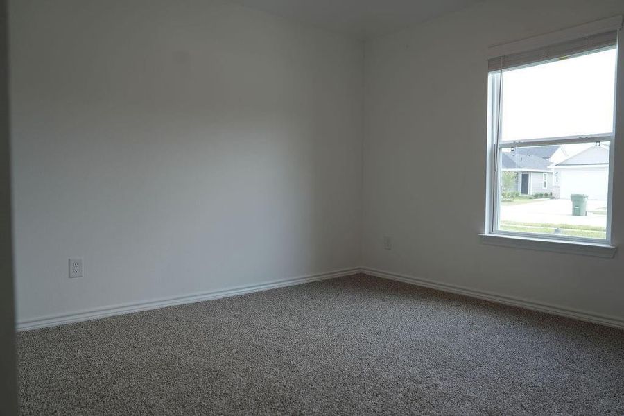 Spacious, unfurnished interior of a new home in , Dayton (Image 18).