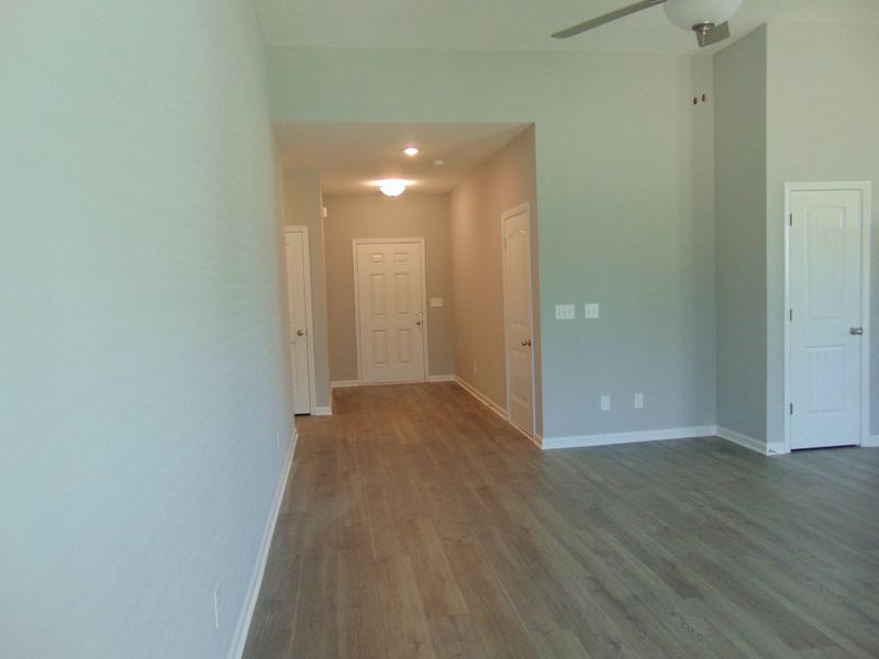 Spacious, unfurnished interior of a new home in Finch Branch, La Vergne (Image 10).