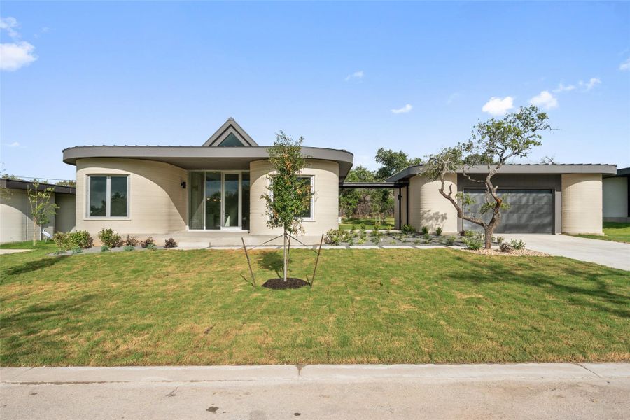 Exterior details and patio area of a home in Wimberley Springs, Wimberley (Image 3). Exterior details and patio area of a home in Wimberley Springs, Wimberley (Image 3).