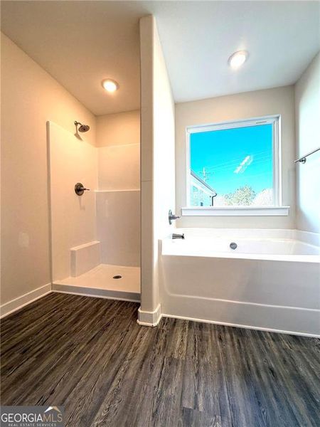 Spacious, unfurnished interior of a new home in , Hampton (Image 7).