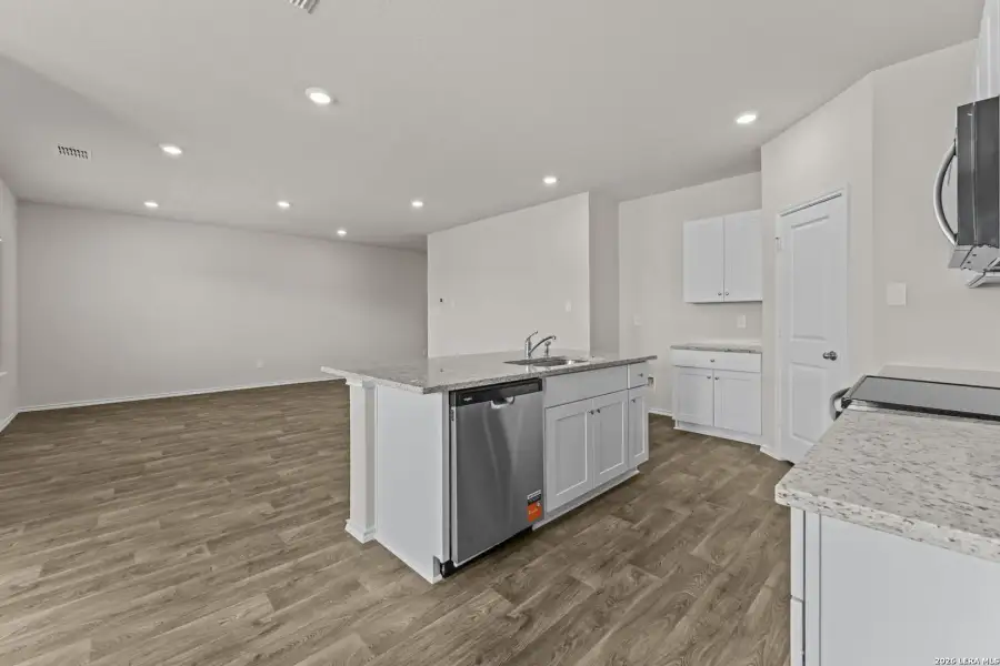 Furnished interior view inside a new home in Laurel Vistas, San Antonio (Image 11).