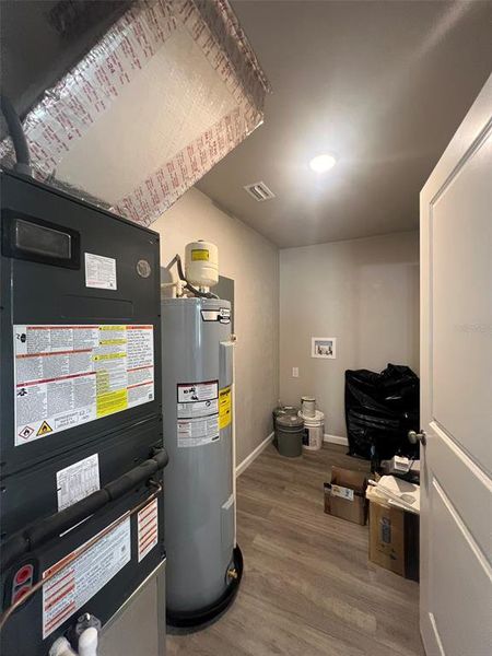 Utility & Laundry Room