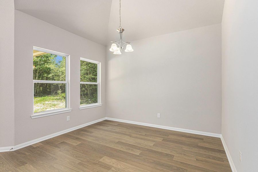 Spacious, unfurnished interior of a new home in , Conroe (Image 11).