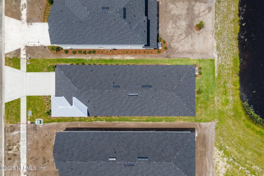 Image 63 of a home in Beacon Lake.