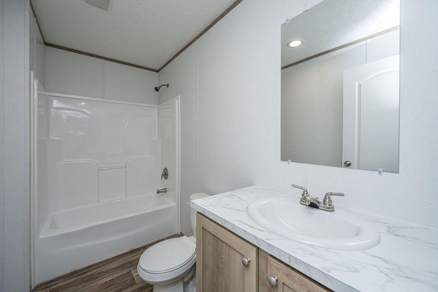 Image 100 of a home in .