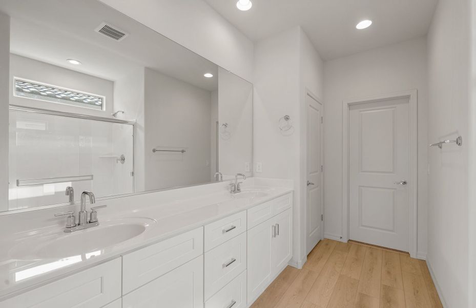 Furnished interior view inside a new home in Alamar, Avondale (Image 13).