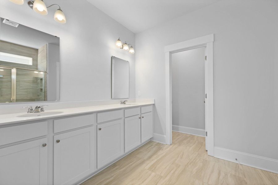 Furnished interior view inside a new home in Sheep Island, Summerville (Image 11).