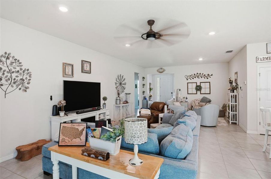 Furnished interior view inside a new home in Waterford, Brooksville (Image 18).
