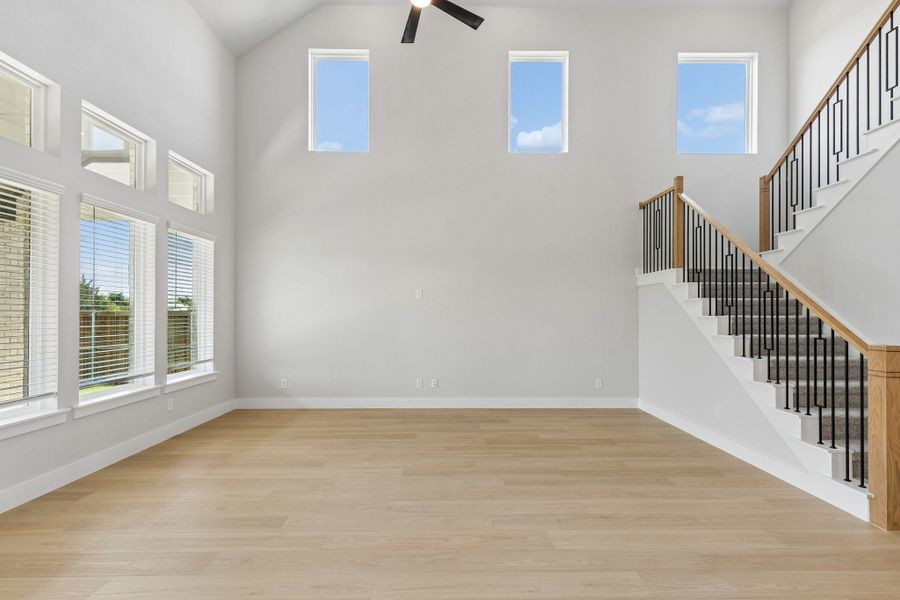 Spacious, unfurnished interior of a new home in Rainwater Crossing, Celina (Image 18).