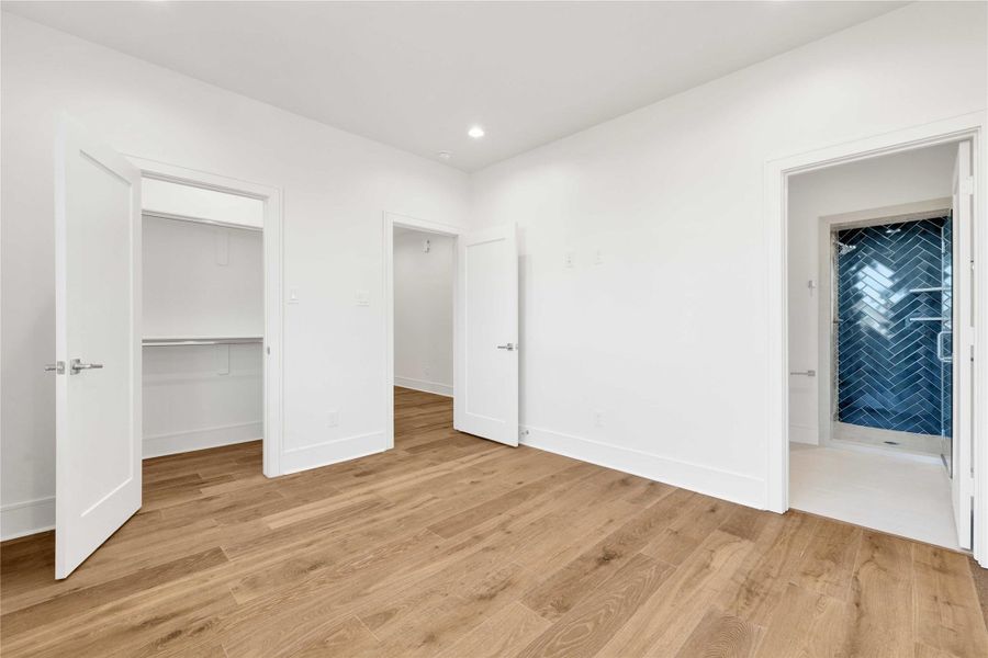 En-suite bedroom on the third floor