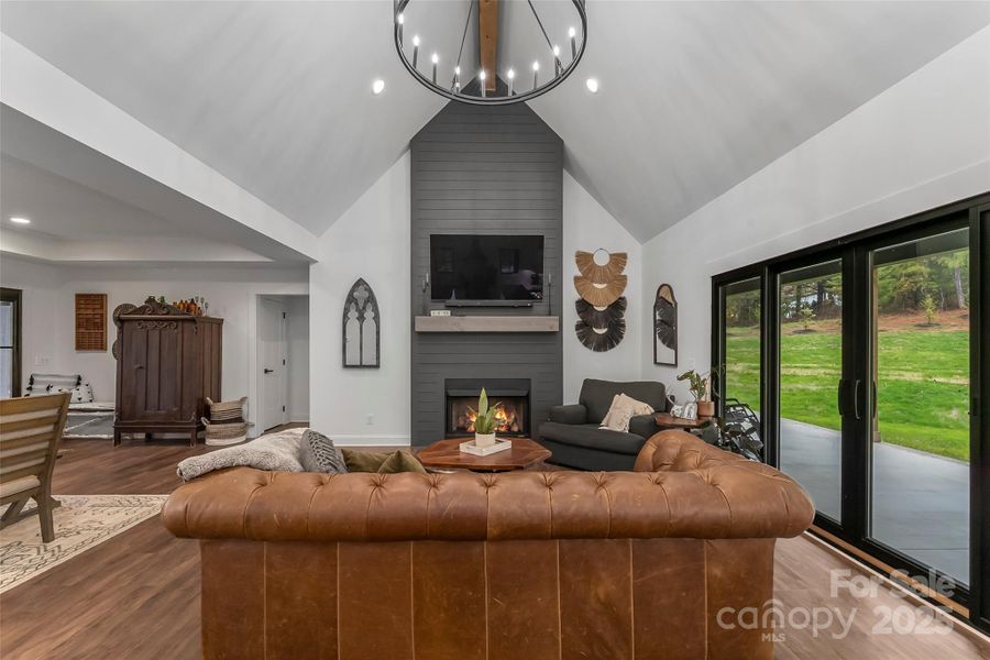 Furnished interior view inside a new home in , Nebo (Image 26).