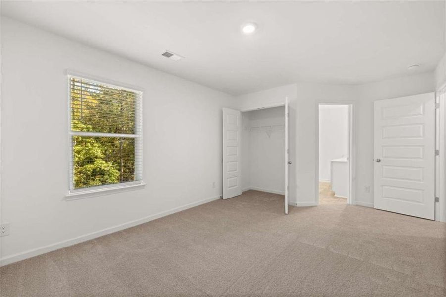 Spacious, unfurnished interior of a new home in Water Oak Estates, Lawrenceville (Image 18). Spacious, unfurnished interior of a new home in Water Oak Estates, Lawrenceville (Image 18).